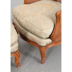 Pair of French Early 20th Century Louis XV Style Bergeres Ottoman - 2057225