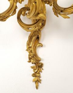 Pair of French Louis XV Gilt Bronze Ormolu Sconces circa 1740 - 3895112