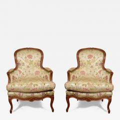 Pair of French Louis XV Walnut Bergere Chairs - 2682307