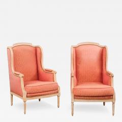 Pair of French Louis XVI Style 1900s Painted Berg res Chairs with Upholstery - 3514565