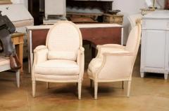Pair of French Louis XVI Style Painted Berg res Chairs with Oval Shaped Backs - 3538376