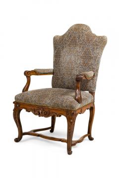 Pair of French Regence Grey Upholstered Armchairs - 4633717