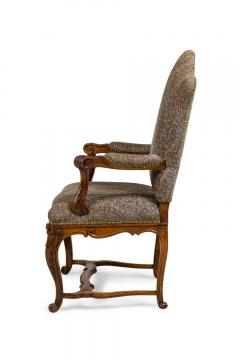 Pair of French Regence Grey Upholstered Armchairs - 4633718