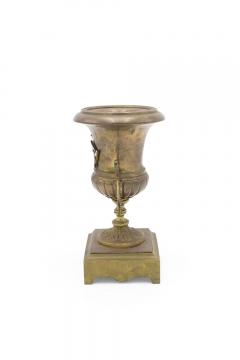 Pair of French Victorian Bronze Urns - 4671448