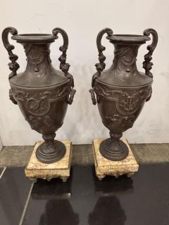 Pair of French Victorian metal urns - 4322783