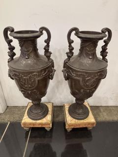 Pair of French Victorian metal urns - 4322785