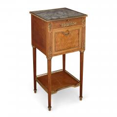 Pair of French mahogany and ormolu bedside cabinets - 3150939