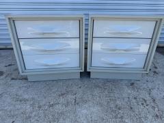 Pair of Giovanni Maur For Treco Gray Lacquer and White Acrylic Nightstands - 4375795