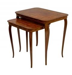 Pair of Hollywood Regency Italian Nesting Tables in Walnut Wood Marquetry - 3663053