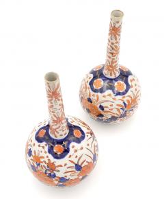 Pair of Imari Japanese Bottles in Red and Blue Porcelain circa 1880 - 2836626