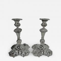 Pair of Irish Georgian Sterling Silver Shell Mask Candlesticks 1969 - 3763709