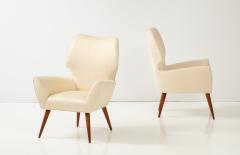 Pair of Italian Armchairs with Wood Legs Italy circa 1940 - 3390822