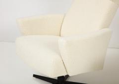 Pair of Italian Modernist High Back Swivel Chairs Italy circa 1960 - 3090045