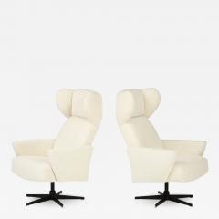 Pair of Italian Modernist High Back Swivel Chairs Italy circa 1960 - 3090904