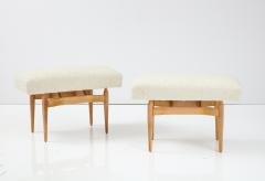 Pair of Italian Modernist Oak Benches or Stools - 2354597