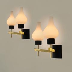 Pair of Italian mid century Murano opaline shaped glass and brass wall lights - 4615797