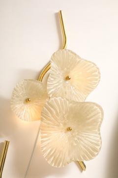 Pair of Ivory Murano Flower Glass and Brass Sconces Italy - 3581091