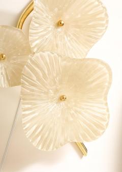 Pair of Ivory Murano Flower Glass and Brass Sconces Italy - 3581098