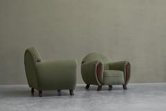 Pair of Large Art Deco Lounge Chairs in Solid Oak and Green Velvet - 4468063