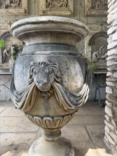 Pair of Large English 19th Century Urns from a Train Station - 4299182