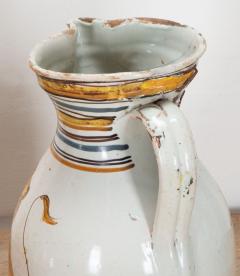Pair of Late 18th Century Spanish Puente del Arzobispo Jugs - 4233382