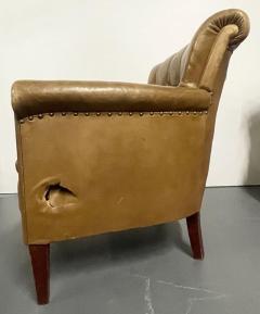 Pair of Leather Lounge Cigar Chairs Mid 20th Century Tuffted - 2899468