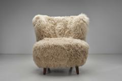 Pair of Longhair Easy Chairs Europe ca Mid 20th Century - 4415385