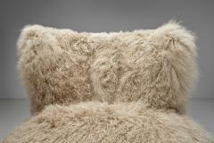 Pair of Longhair Easy Chairs Europe ca Mid 20th Century - 4415386