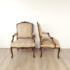 Pair of Louis XV Walnut Armchairs France circa 1740 - 3882465