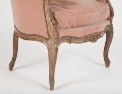 Pair of Louis XV Walnut Bergeres - 2113957