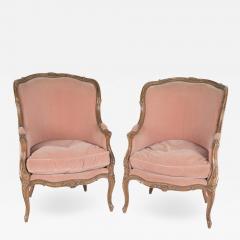 Pair of Louis XV Walnut Bergeres - 2116281