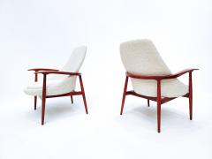 Pair of Mid Century Armchairs in White Boucle - 2521942