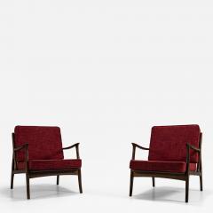 Pair of Mid Century Italian Lounge Chairs in Red Upholstery - 4319115