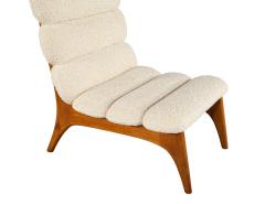 Pair of Mid Century Modern Danish Lounge Chairs in Boucle Fabric - 3265289