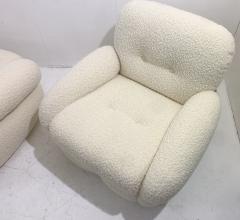 Pair of Mid Century Modern Italian Armchairs in White Boucle - 2862169