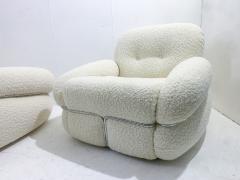 Pair of Mid Century Modern Italian Armchairs in White Boucle - 2862170