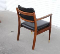 Pair of Mid Century Side Guest Chairs by Gregson - 3172190