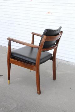 Pair of Mid Century Side Guest Chairs by Gregson - 3172193