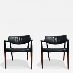 Pair of Mid Century Upholstered Armchairs - 4604593