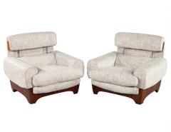 Pair of Modern Italian Lounge Chairs Italy Circa 1970 s - 3483130