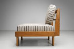 Pair of Modern Lounge Chairs with Striped Upholstery Europe Mid 20th Century - 4580634