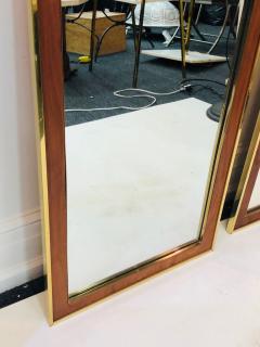 Pair of Modern Mirrors with Brass Interior Design - 885129