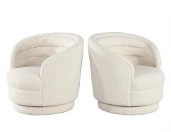 Pair of Modern Swivel Chairs in Boucle Cream Fabric - 3325881