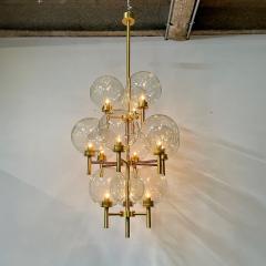 Pair of Monumental Mid Century Modern Style Chandeliers in Amber Glass and Brass - 3247146