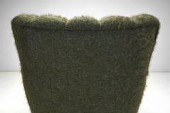 Pair of Moss Green Upholstered Armchairs Europe 20th century - 3931784