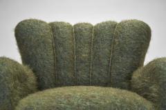 Pair of Moss Green Upholstered Armchairs Europe 20th century - 3931785