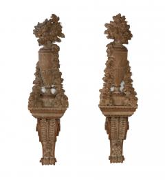 Pair of Neoclassical Carved and Painted Urns on Brackets - 3677324