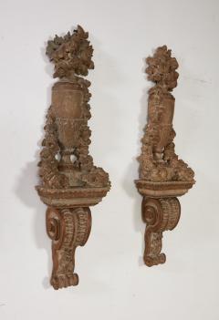 Pair of Neoclassical Carved and Painted Urns on Brackets - 3677325