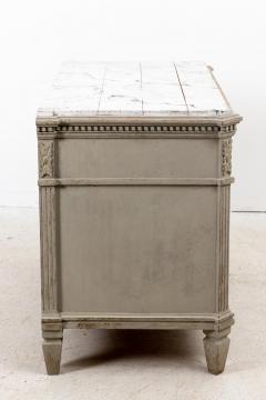 Pair of Painted Gustavian Chest of Drawers - 1897990