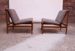 Pair of Petite Danish Modern Slipper Chairs in Teak and Gray Boucl  - 1800385